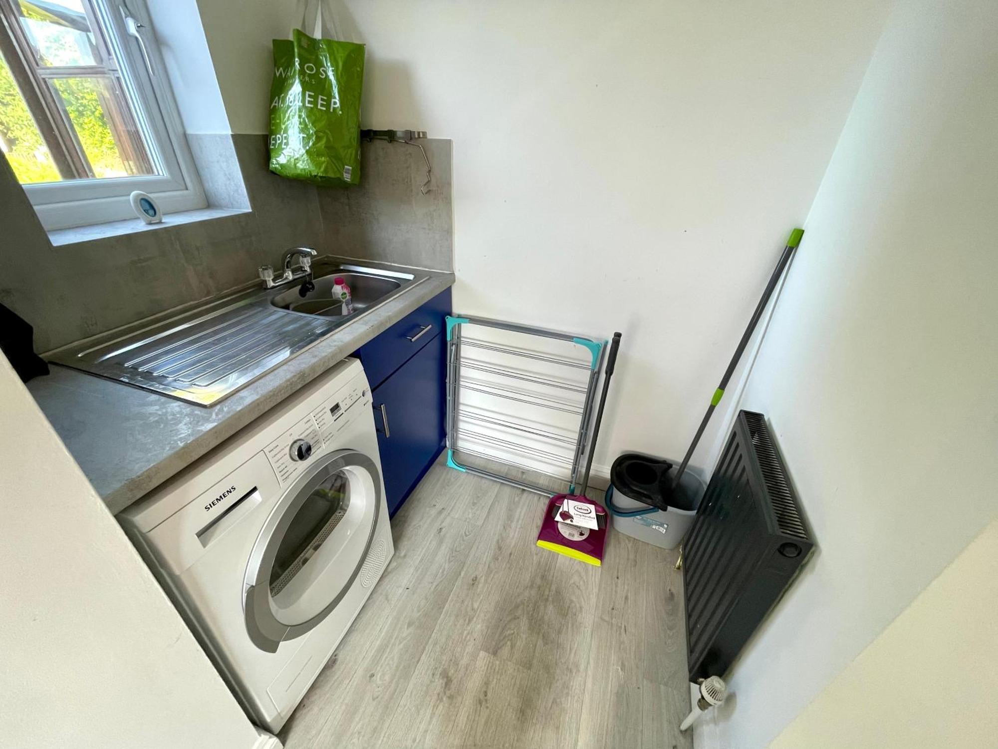 סטאנסטד מאונטפיצ'ט Large 5 Bed Detached House Near Stansted Airport With Parking For 2 Vehicles! Stansted Stays מראה חיצוני תמונה