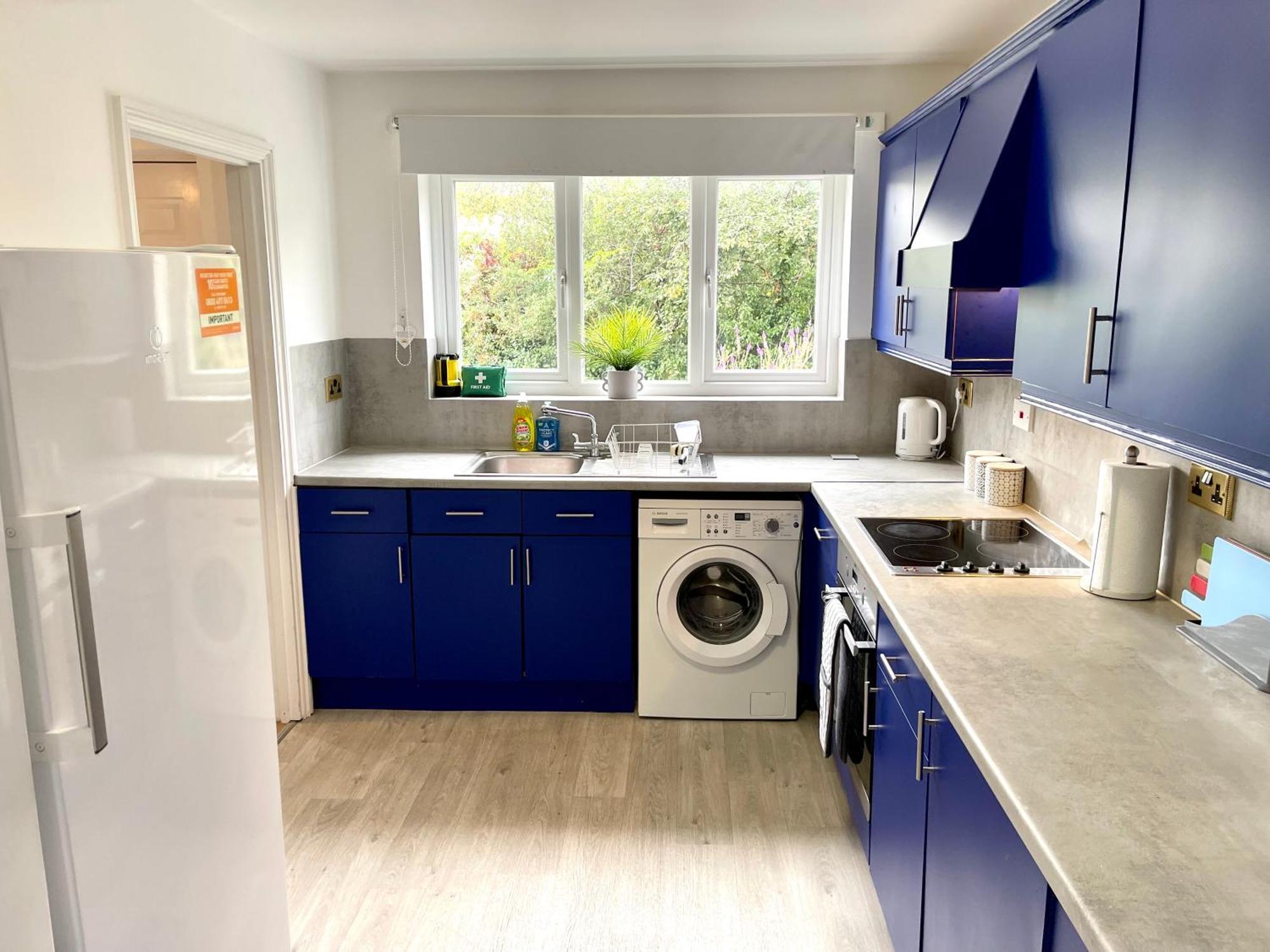 סטאנסטד מאונטפיצ'ט Large 5 Bed Detached House Near Stansted Airport With Parking For 2 Vehicles! Stansted Stays מראה חיצוני תמונה
