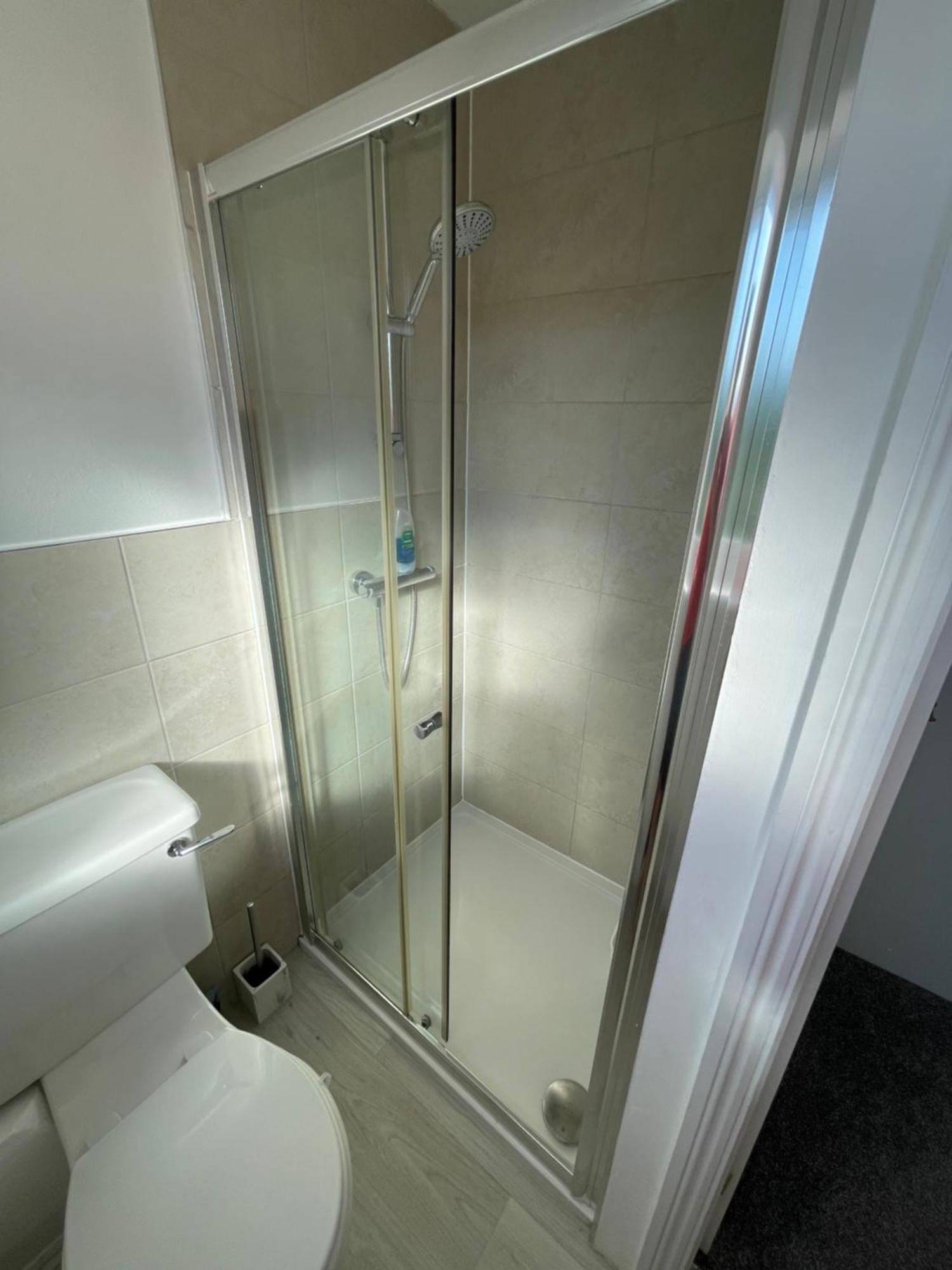 סטאנסטד מאונטפיצ'ט Large 5 Bed Detached House Near Stansted Airport With Parking For 2 Vehicles! Stansted Stays מראה חיצוני תמונה