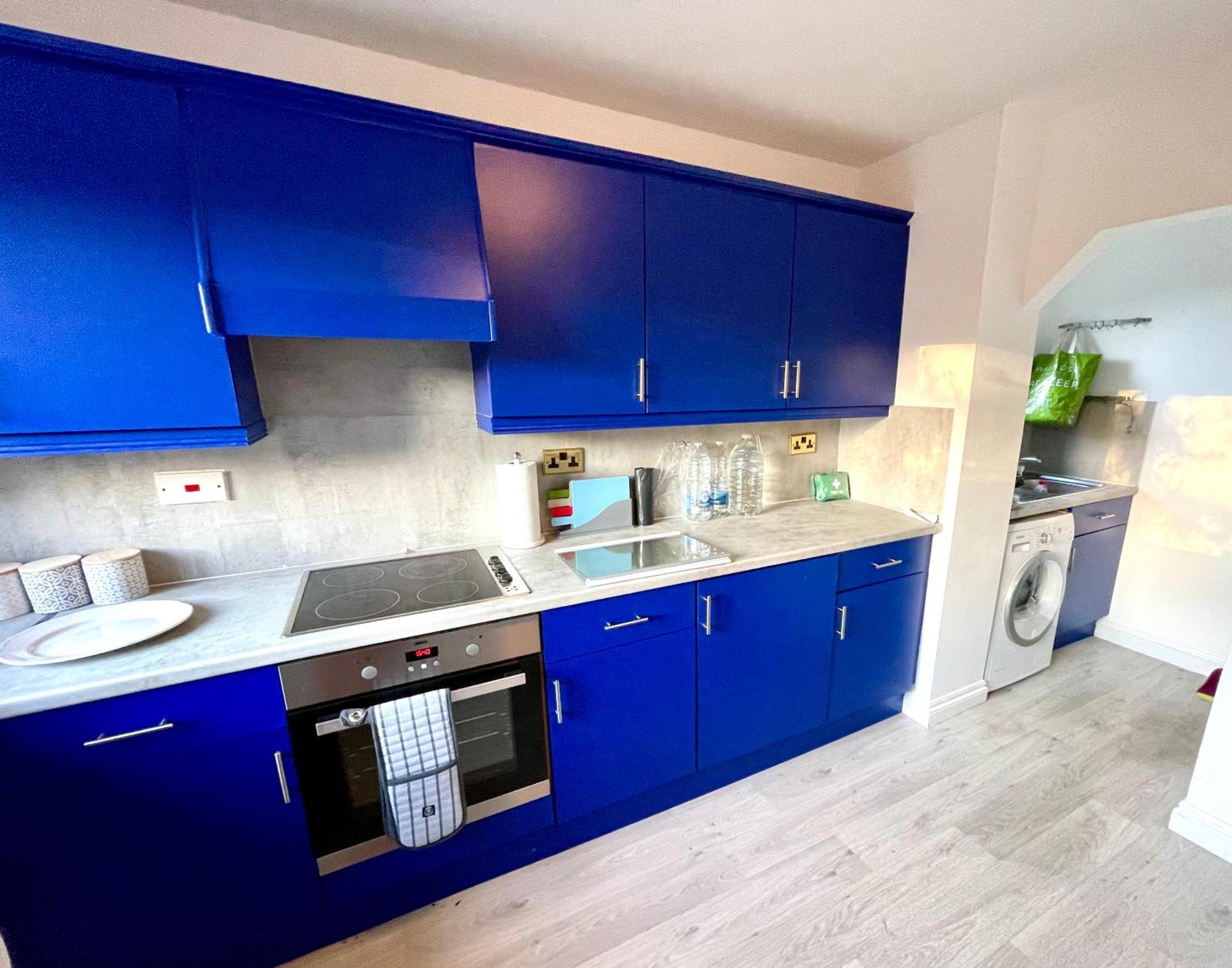 סטאנסטד מאונטפיצ'ט Large 5 Bed Detached House Near Stansted Airport With Parking For 2 Vehicles! Stansted Stays מראה חיצוני תמונה