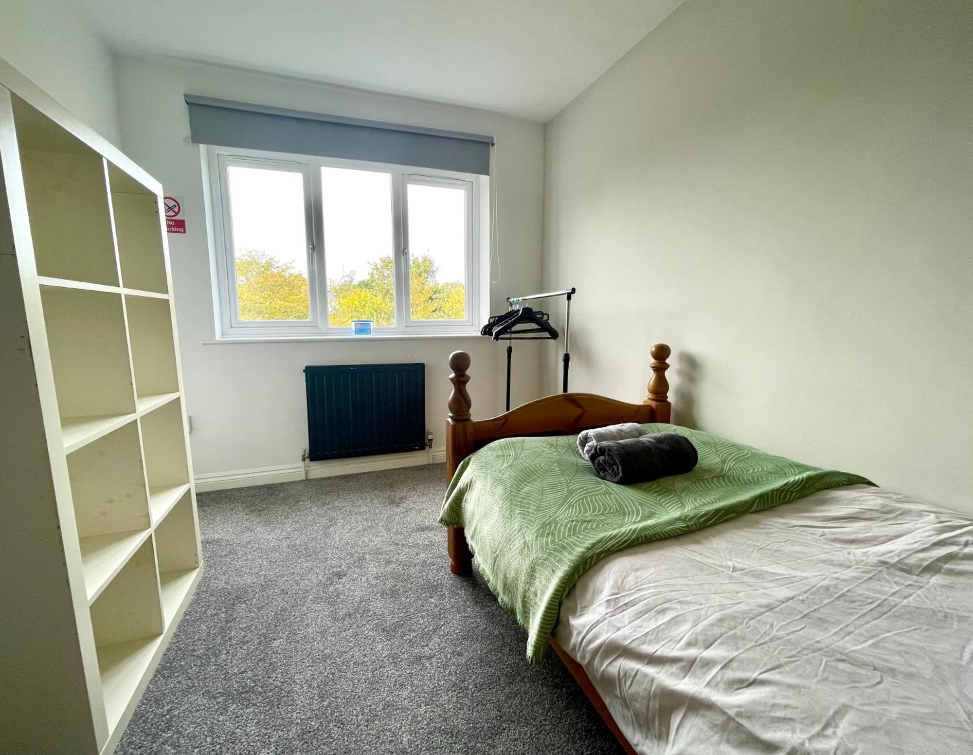 סטאנסטד מאונטפיצ'ט Large 5 Bed Detached House Near Stansted Airport With Parking For 2 Vehicles! Stansted Stays מראה חיצוני תמונה