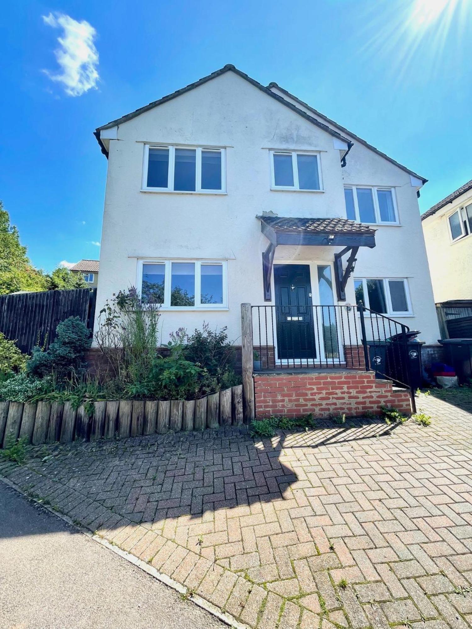 סטאנסטד מאונטפיצ'ט Large 5 Bed Detached House Near Stansted Airport With Parking For 2 Vehicles! Stansted Stays מראה חיצוני תמונה